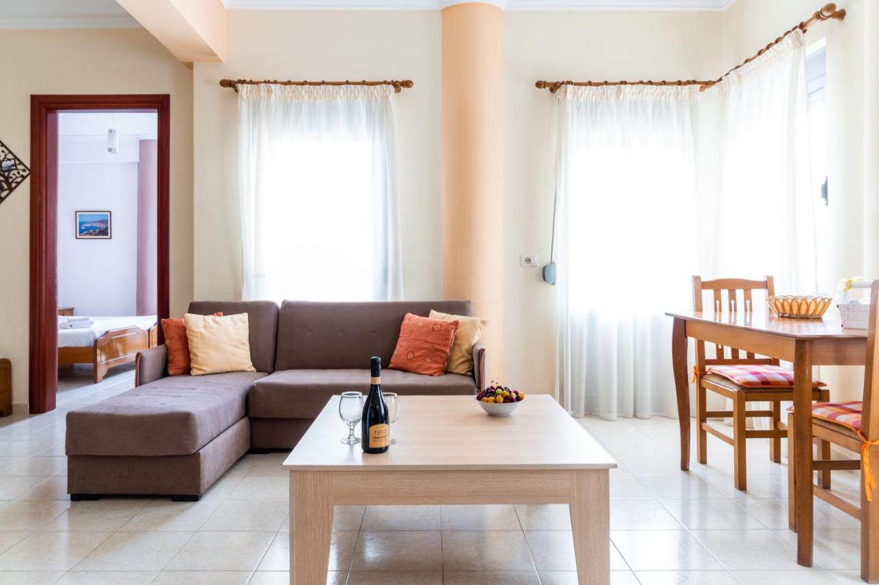 Work-Friendly Central Apartments, Saranda Kültér fotó