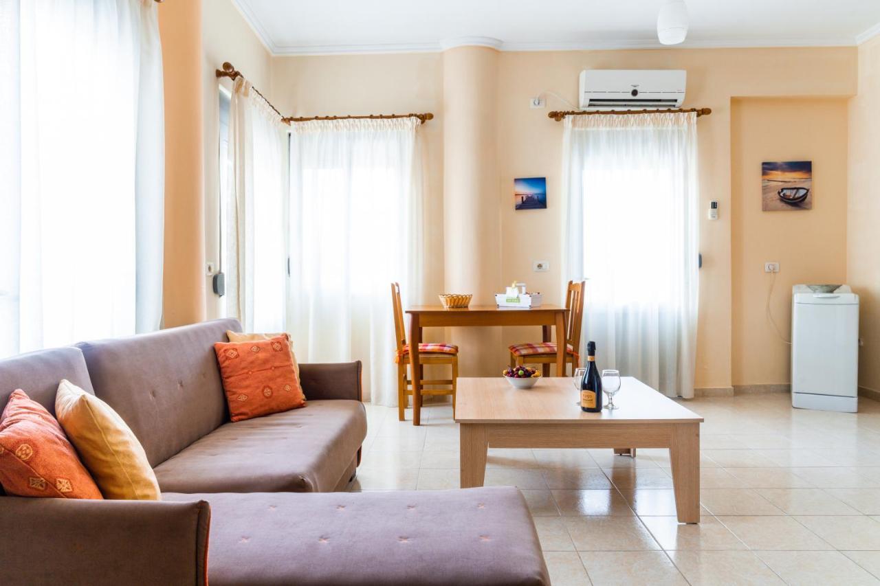Work-Friendly Central Apartments, Saranda Kültér fotó