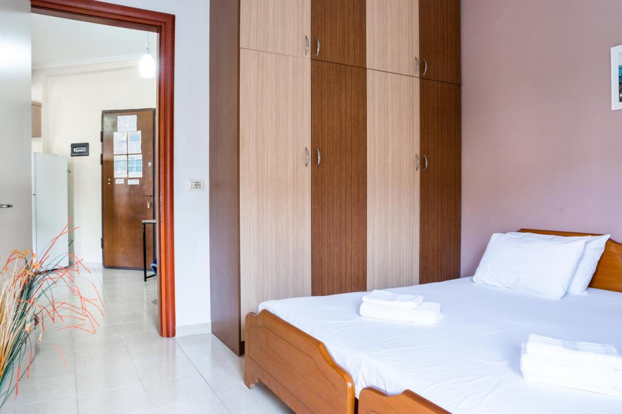 Work-Friendly Central Apartments, Saranda Kültér fotó
