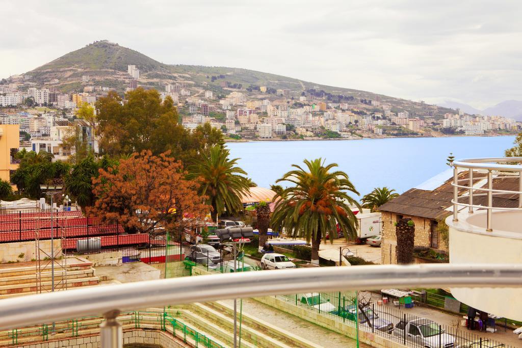 Work-Friendly Central Apartments, Saranda Kültér fotó