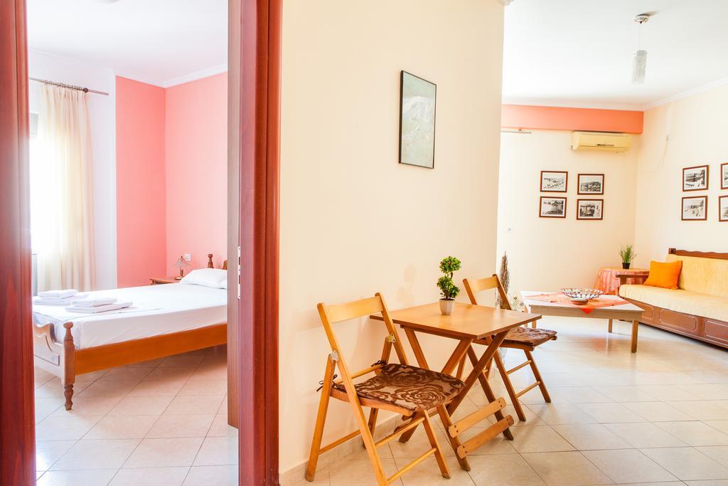 Work-Friendly Central Apartments, Saranda Kültér fotó